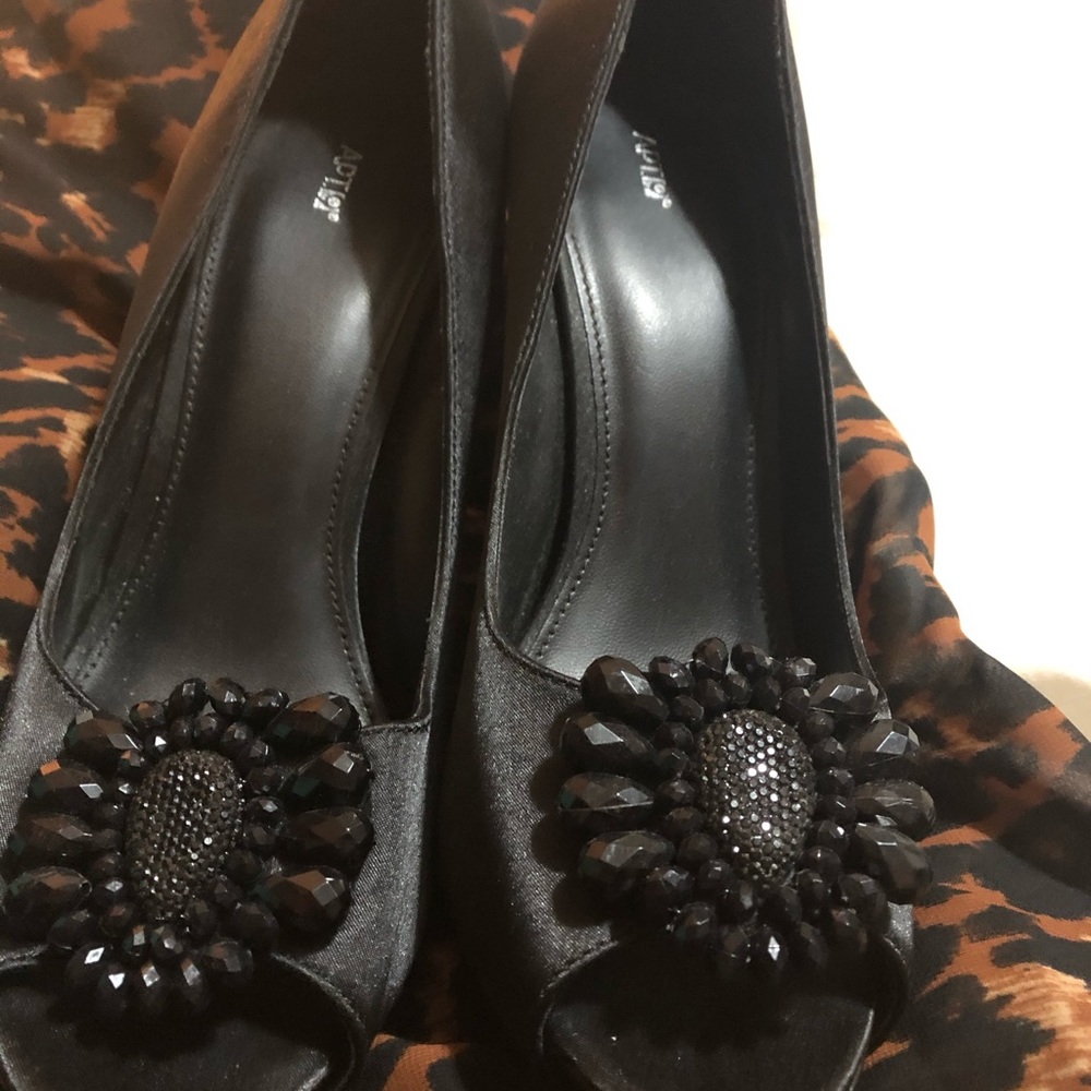 Apt. 9 Black Satin Heels